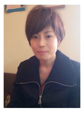 ヒマワリ(HIMAWARI) 大人ショート 潤いカラーでうるツヤ髪に