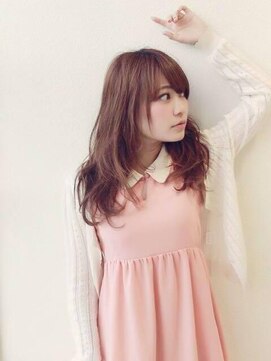 ルミエール イリゼ(Lumiere Irisee) 大人可愛いラフウエーブ