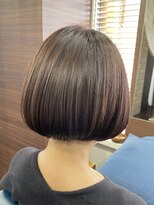 アンビエンテ(ambiente)&nbsp;艶ボブ　内巻きボブ【坂根】