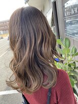 ソポププ(sopo pupu)&nbsp;風になびくレイヤースタイル