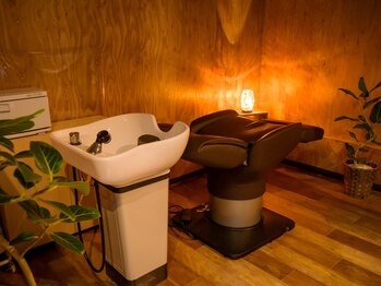 みなもとの写真/頭皮の緊張を緩め、首から肩までマッサージでほぐしながら癒しのひと時を…