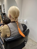 ブリーチ抜きっぱなしヘア