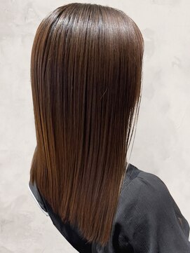 シンリア(ShinLia) 20代30代40代髪質改善カラーアッシュベージュ艶感ストレート