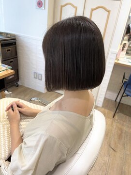 ネオリーブ チロル 横浜西口店(Neolive CiroL.) 内巻きボブ　縮毛矯正でつくる地毛風ストレート