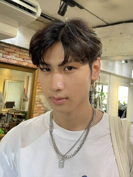 アンリ(Henri) [オカダケント]シースルーバング、ナチュラルセンターパート