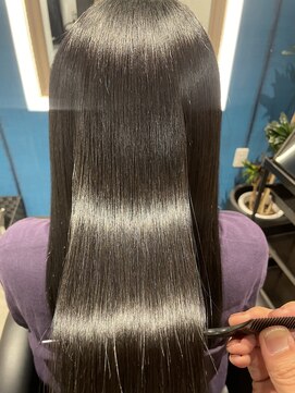 スティルエレ(STILL ere) 【ホリスティック美髪矯正】