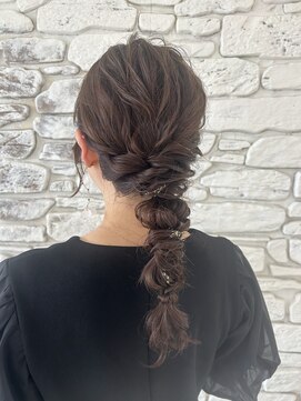 ヘアー ルセロ アット プリム(hair lucero @ prim) 編み下ろしアレンジ