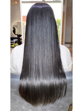 ジーナ 福岡天神(Zina) Deep Silver × Premium髪質改善トリートメント