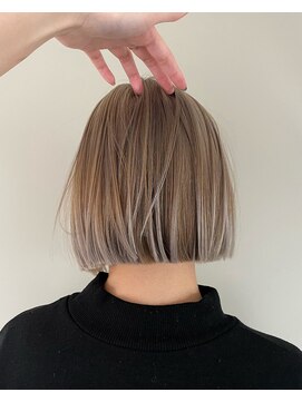 シアター(CIARTOR) beige × silver