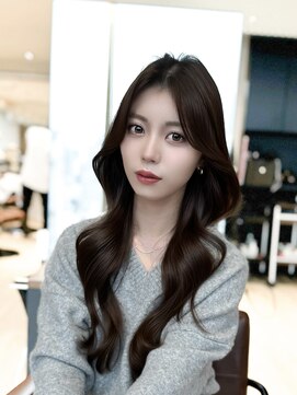 アマトウキョウ アユンチェ(AMA TOKYO×AYUNCHE) 韓国スタイル/チュラルくびれへア_くびれ巻き_レイヤーカット