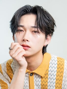 オーシャントーキョーオーバー 渋谷(OCEAN TOKYO OVER) 韓国ヘアニュアンスコンマバングセンターパートフェザーパーマ