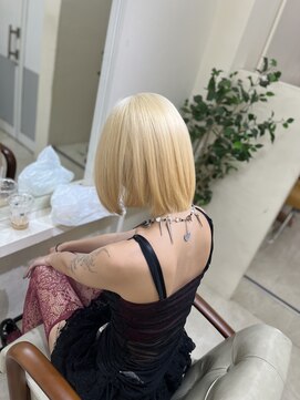 カリーナ(CARINA) ハイトーンカラー/ブロンドカラー