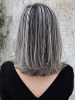 ハーシーバイアポロ 相模大野(HERSHE by apollo)&nbsp;xバレイヤージュ/ホワイトグレージュ/レイヤーカット