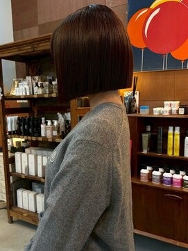 チャプター 問屋町(chapter) 髪質改善トリートメント切りっぱなしボブミルクティーブラウン