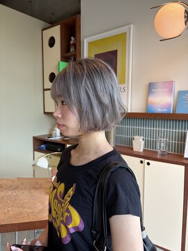ニト(nito) silver gray
