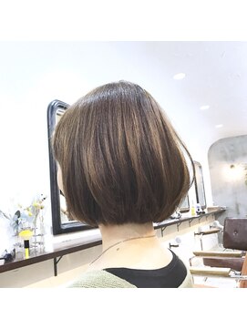 エトネ ヘアーサロン 仙台駅前(eTONe hair salon) 《eTONe》ナチュラルストレートボブ