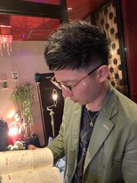 アスイン(asuin)&nbsp;本が似合う大人の男ヘアー