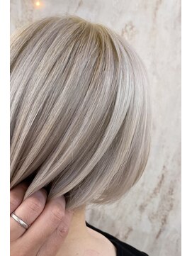 ラビス 浦和(Lovis) デザインカラー/レイヤーカット/ウェットヘア/夏のヘアアレンジ