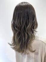 クオレア(CUOREA)&nbsp;レイヤーカット×くすみベージュ