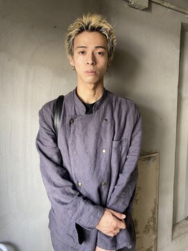 ロイジー(roijir) スパイキーショート×金髪