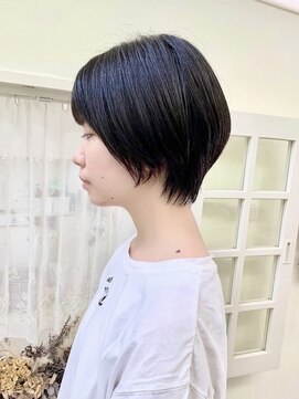 ティーズヘアイナガキイヴピアジェ 丸みショート_くびれショート