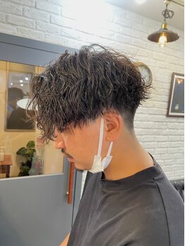 ニューモヘアー 立川(Pneumo hair)の写真/≪21時まで営業≫デキるMen'sはPneumoでキマる★ヘッドスパ/メンズパーマ/フェード/ハイトーン