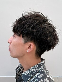 アレアル 広島並木通り店(ALEAR)の写真/【メンズsalon/広島並木通り】学生さん必見！王道のスタイル～パーマ・カラーまでばっちりキマるstyleに♪
