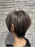 20代30代40代前下がりストレート小顔補正立体カット