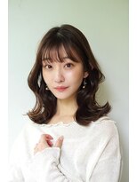 ノーヴェ(Nove) 鎖骨レングスの外ハネミディアム