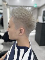 アルドーレフィエロ シンサイバシ(Ardore fiero shinsaibashi) ホワイトブロンド☆スパイキーショート☆20代30代40代