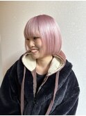 柔らかい透明感ピンクのストレートボブ