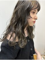 ノットバイベル 大宮(knot by belle) オリーブカラー*個性的くるくるパーマ