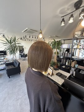 ミニボブハイトーン