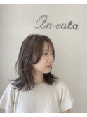 ミディアムレイヤーカット×グレージュカラー