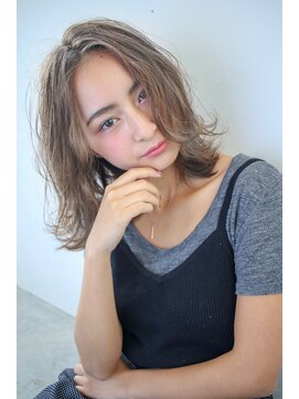 ユナイテッド 横浜(UNITED) 【 UNITED】マーメイドアッシュ　セミディ　伸ばしかけ　ボブ