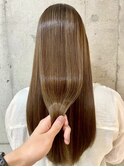 髪質改善で作る美髪改善　ツヤ髪ストレート　酸性縮毛矯正.Aujua