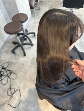 サクラ 岐阜(SAKURA) 硬い髪を柔らかく扱いやすく仕上げます!