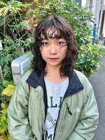 リール(rire)&nbsp;デザインカラーレイヤーカットウェットヘア夏オリーブベージュ