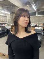 イン(in.)&nbsp;グレーベージュ