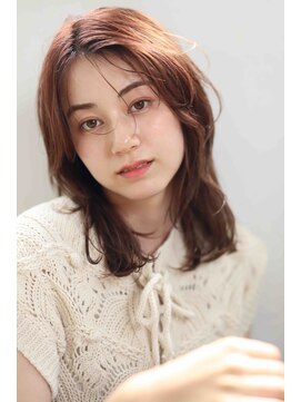 ウル(ulu) ショート　パーマ　透明感カラー　白髪ぼかし　ショートカット