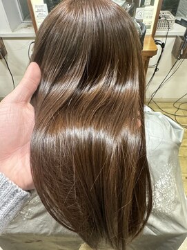 アローズ 大牟田店(arose) ベージュヘアも艶髪で魅力アップ！