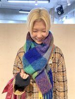 ソイ 下北沢(soi)&nbsp;エフェクトブリーチ/ハイトーン抜きっぱなし刈り上げショート