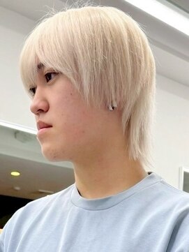 ウィコ 新宿(WICO) ホワイトベージュ[新宿駅/韓国マッシュ/スペインカール]