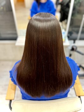 大人の柔らかツヤストレート