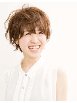 エス ヘアメイク スペース(es hair make space) ナチュラルショート