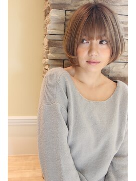 レウナ 外苑前(Reuna) 毛先ワンカールパーマで大人可愛いスタイル