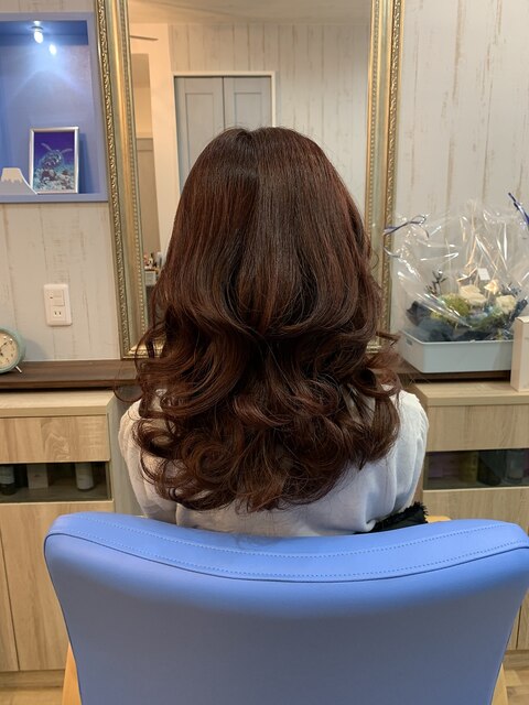 美髪イルミナカラー韓国風巻き髪スタイル