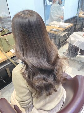 プレシャスバイプロデュース(precious by Produce) 赤み消しカーキグレージュ［町田/町田駅/町田駅前店/町田店]