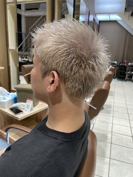 美容室エクストラアーツジャパン(X ARTS JAPAN) メンズショート×ホワイトカラー