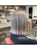 ホワイトベージュ